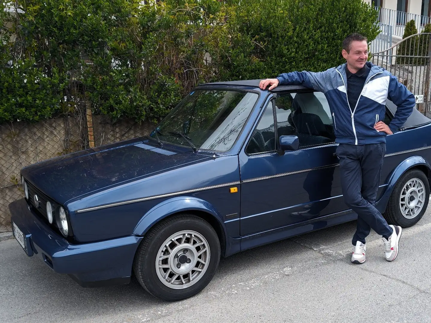 Volkswagen Golf GL - 1