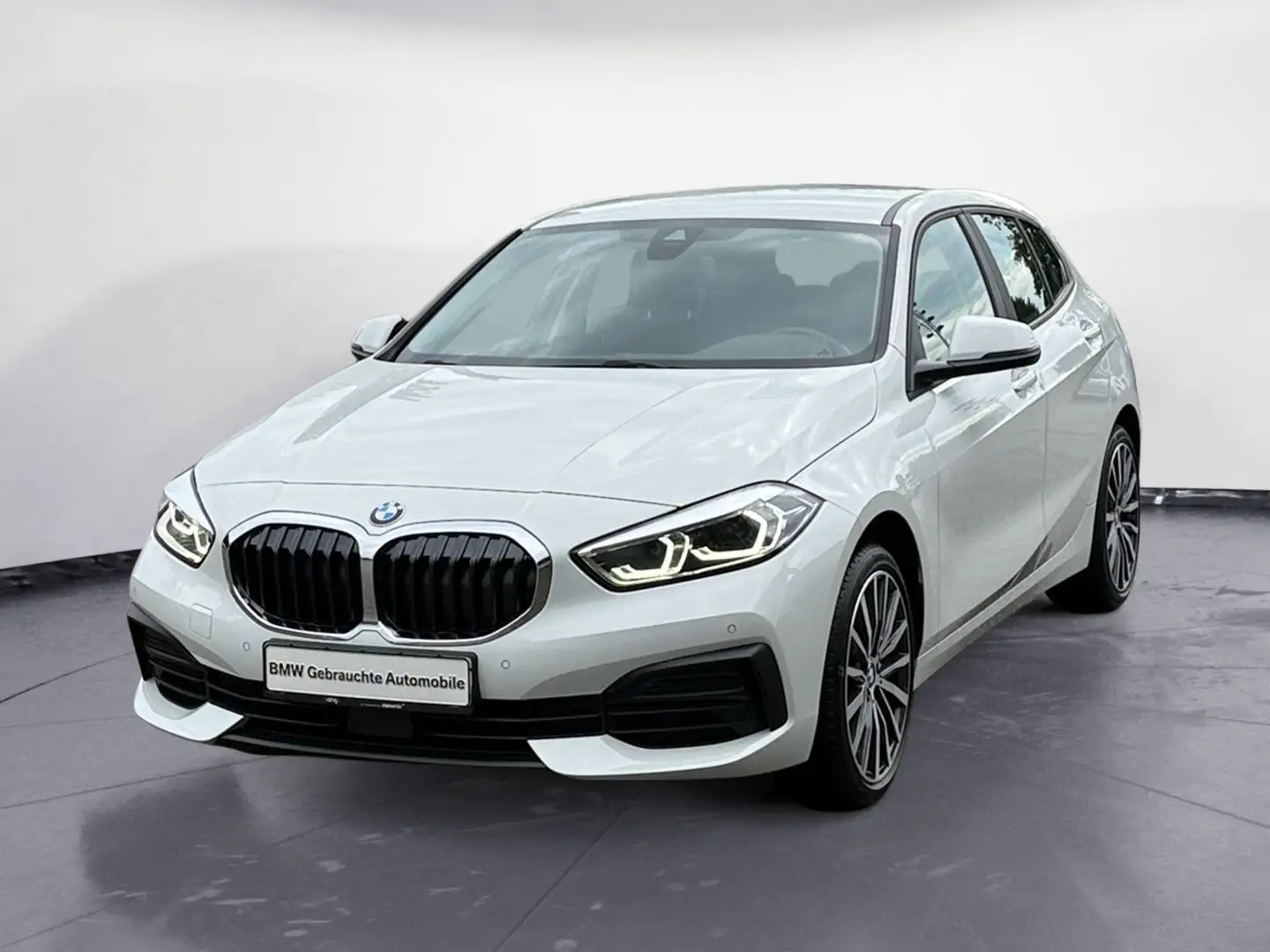 BMW 118 i Advantage Navi Klima PDC LED DAB Sitzheizun Weiß - 2