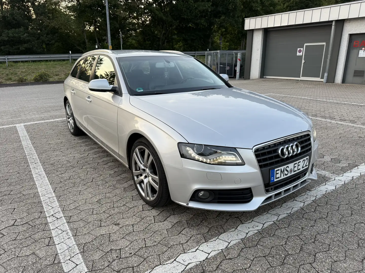 Audi A4 Avant 2.7 TDI DPF multitronic Ambition Silber - 2