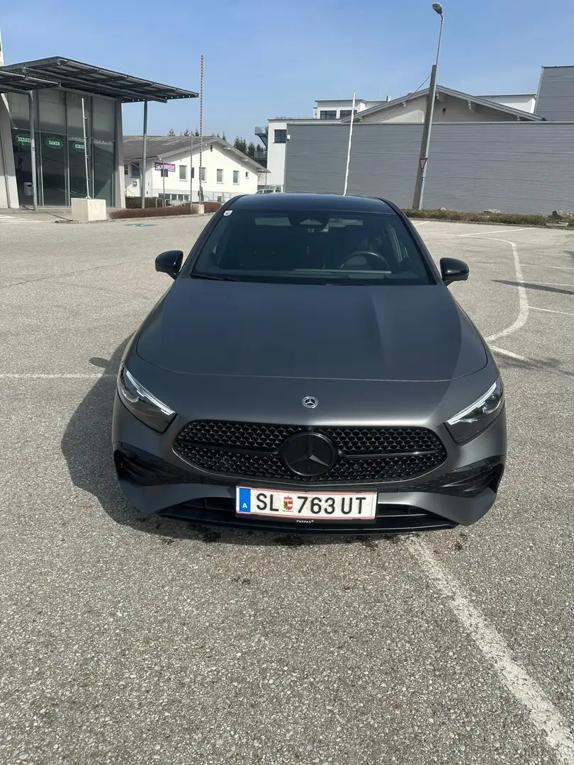 Mercedes-Benz A 250 A 250 e (177.185) Grau - 2
