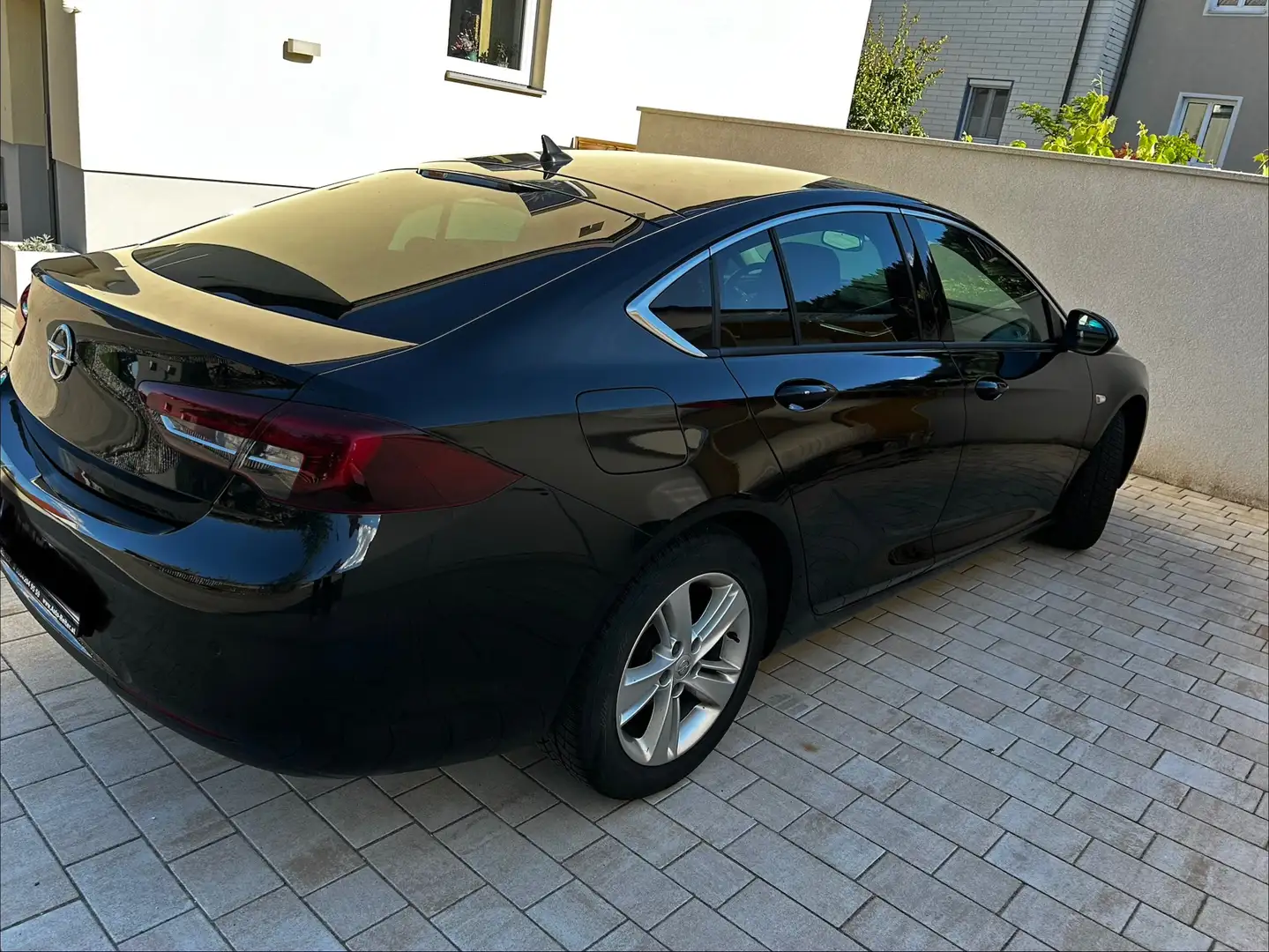 Opel Insignia Insignia GS 1,5 Turbo Direct Injection Edition St/St Edition Schwarz - 2