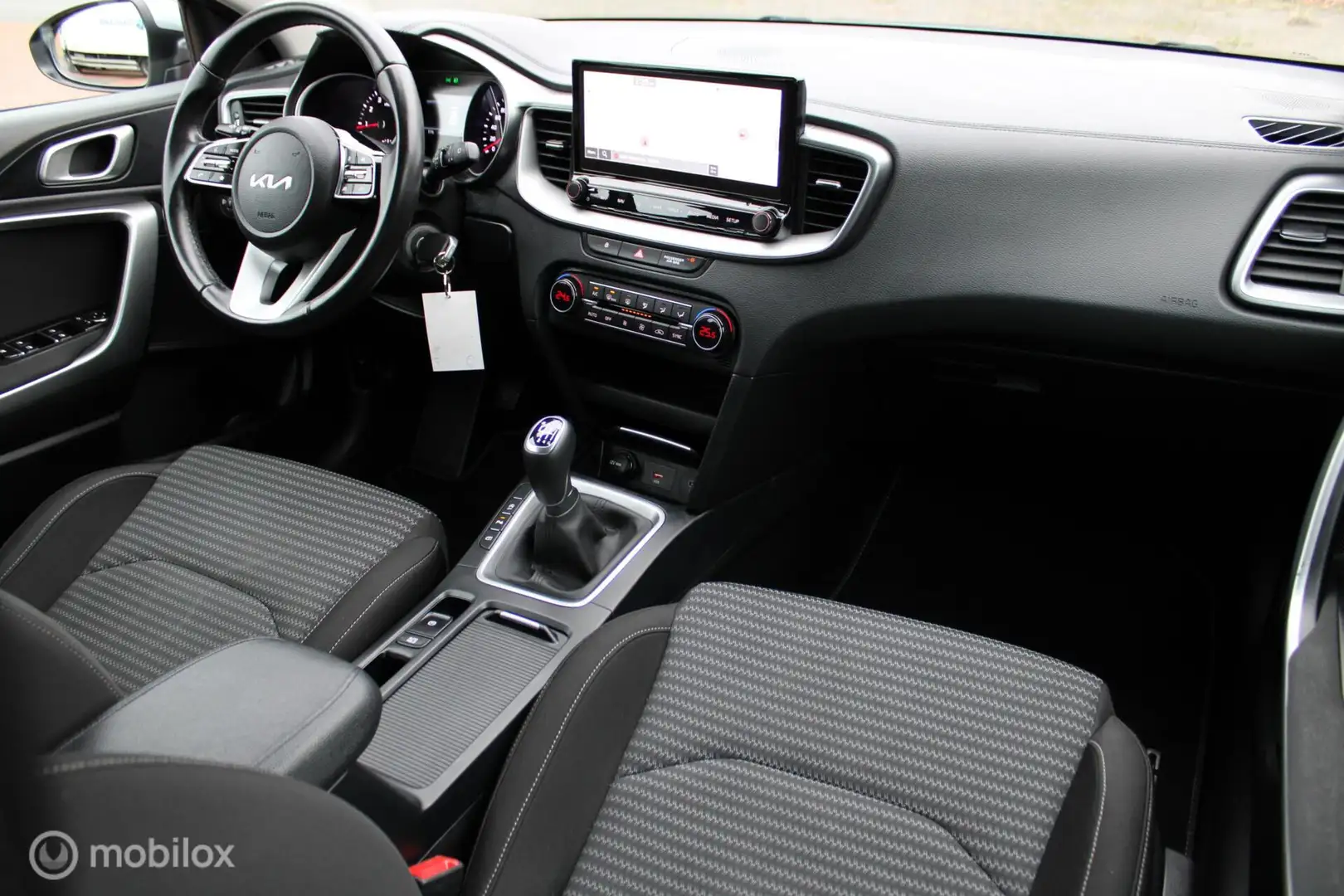 Kia Ceed SW / cee'd SW Sportswagon 1.5 T-GDi 160 PK 4 cilinder DynamicLin Grau - 2