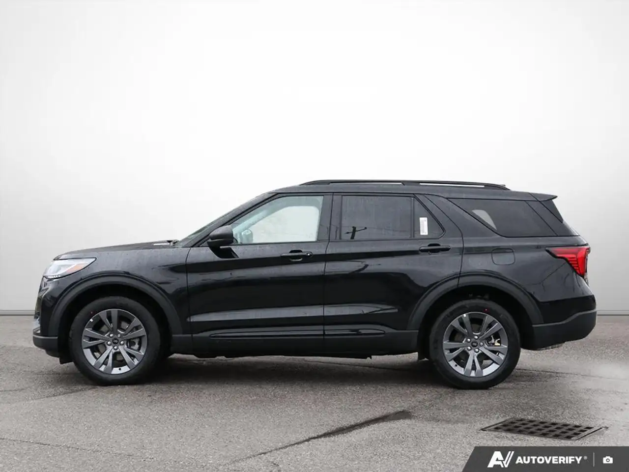 Ford Explorer снимка Ford Explorer