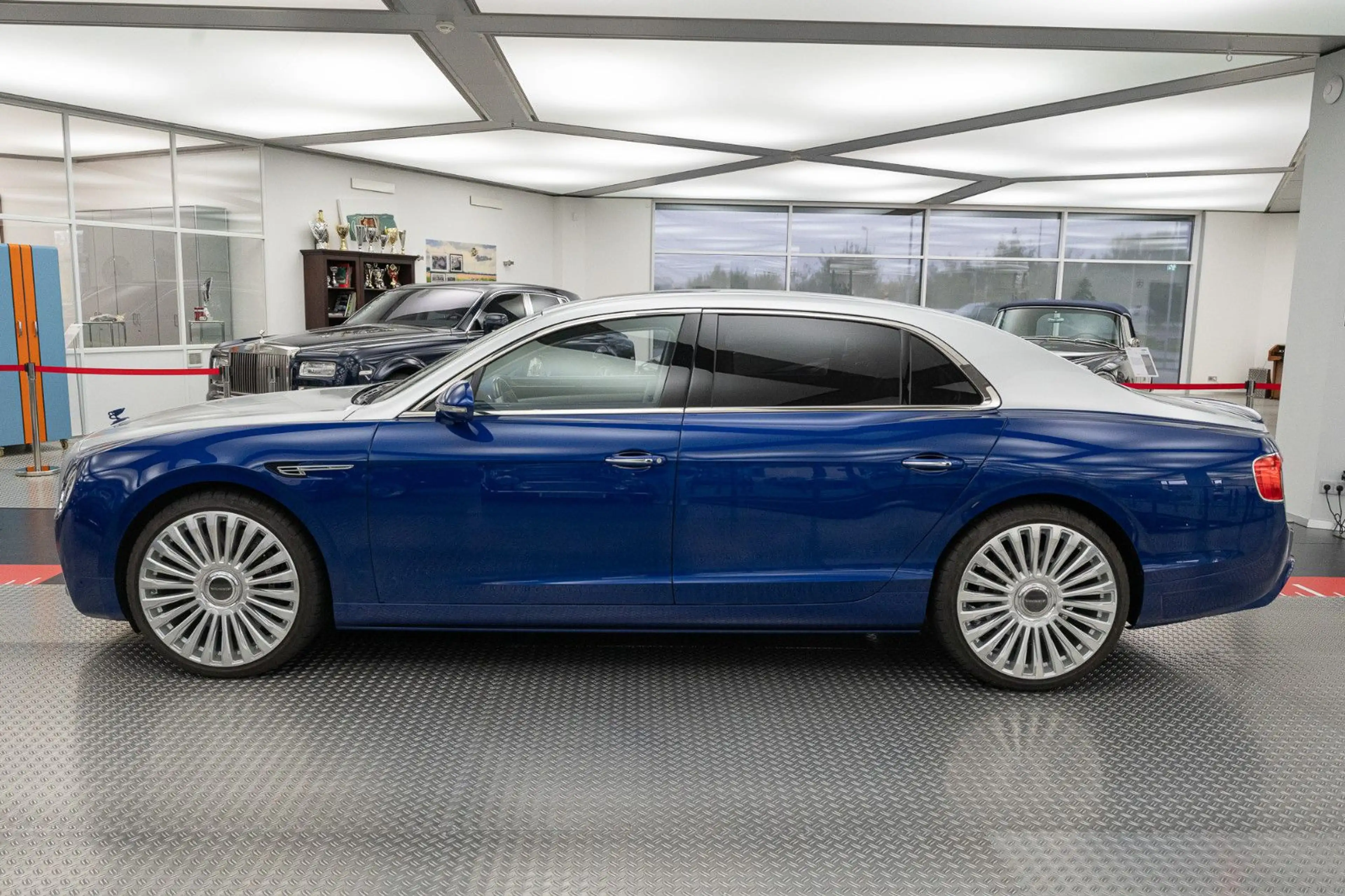 Bentley Flying Spur 6.0 W12 S Autom. — photo 3