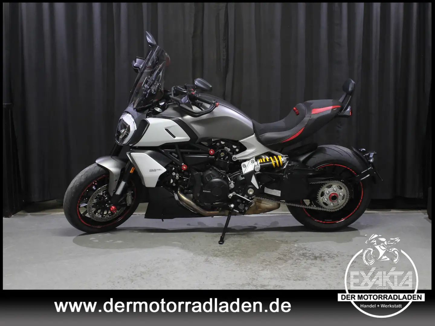 Ducati Diavel Diavel 1260 / VERSAND BUNDESWEIT AB 99,- Gris - 2