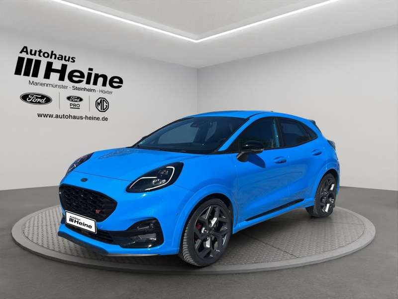Ford Puma 1.0 EcoBoost Hybrid Aut. ST X - mit KI generiert/bearbeitet