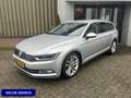 Volkswagen Passat Variant 1.6 TDI Highline | Airco | Trekhaak | Adaptive cru Grijs - thumbnail 1