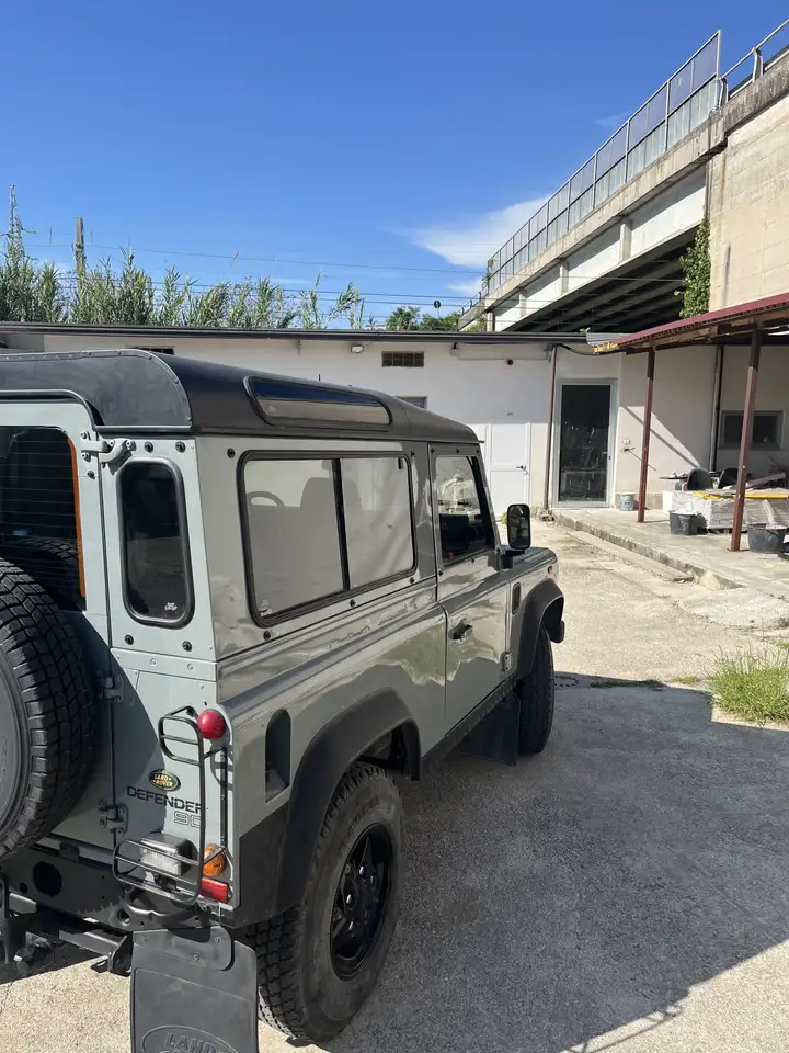 Land Rover Defender 90 2.5 TDI HT, foto 3
