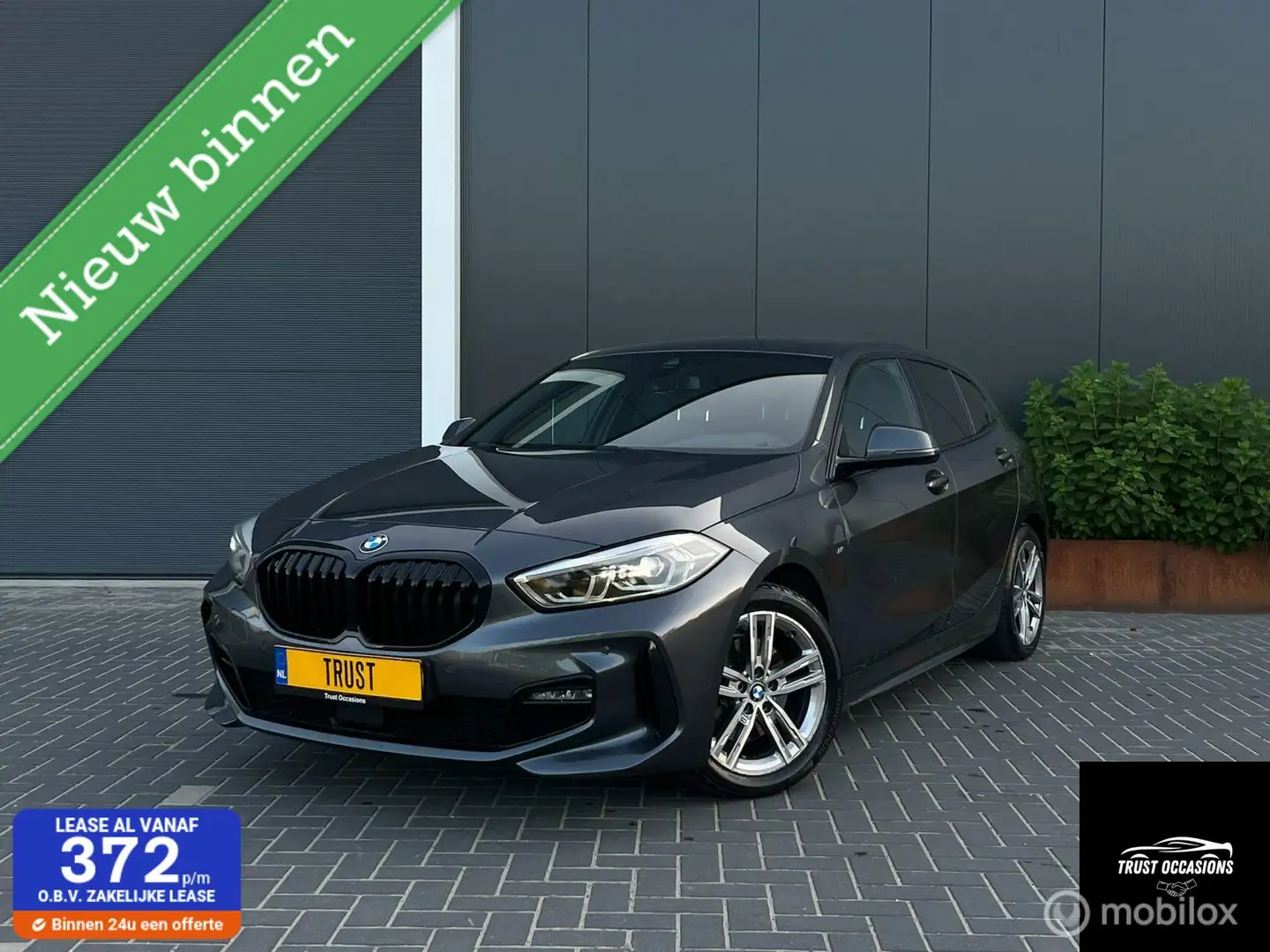 BMW 118 1-serie 118i M Pack Sport NAV LED LEER Grijs - 1