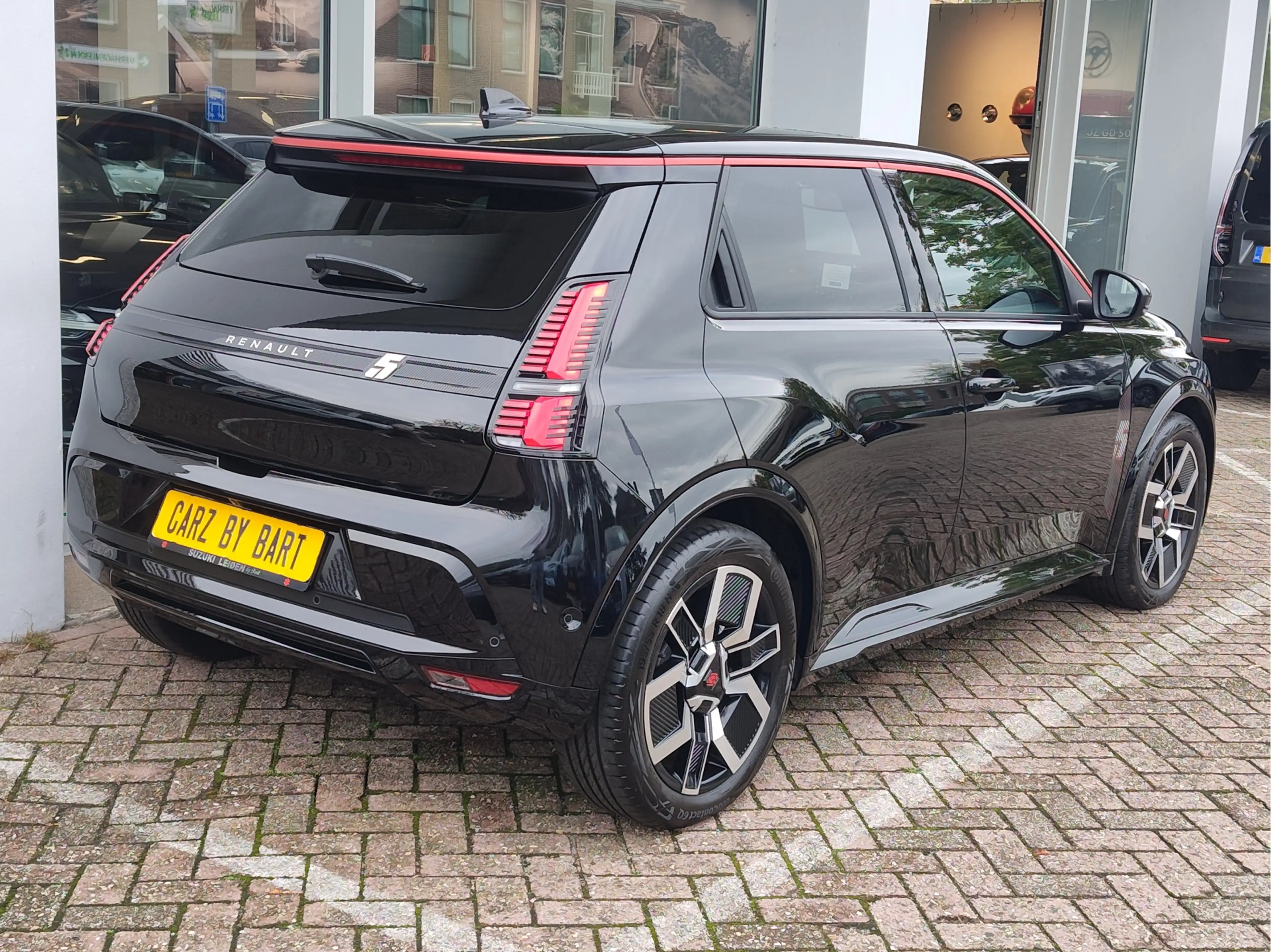 Renault R 5 COMFORT RANGE ICONIC CINQ 52 kWh Adaptive Cruise | — photo 5