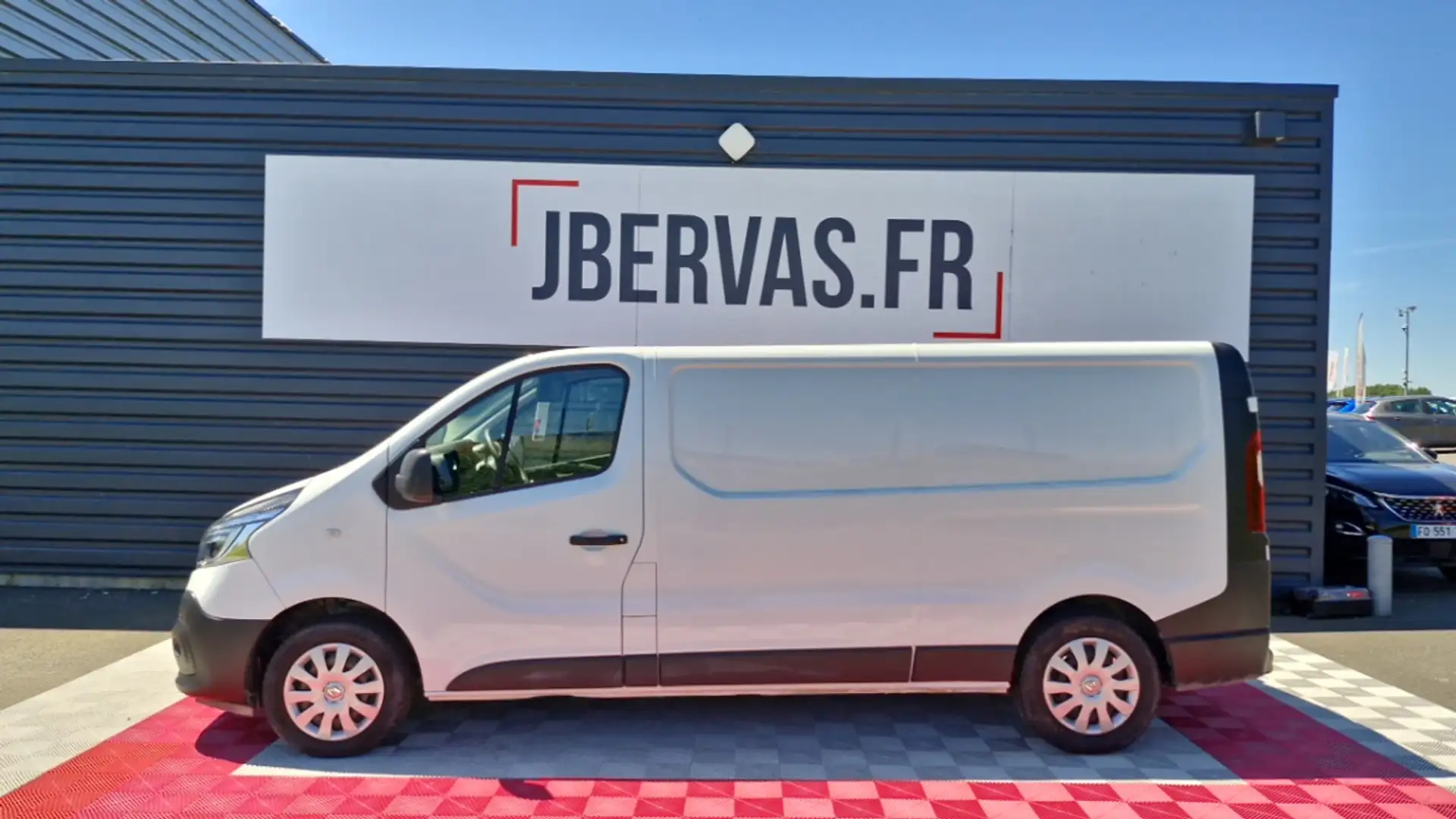 Renault Trafic L2H1 1300 kg dci 120 grand confort Blanc - 2
