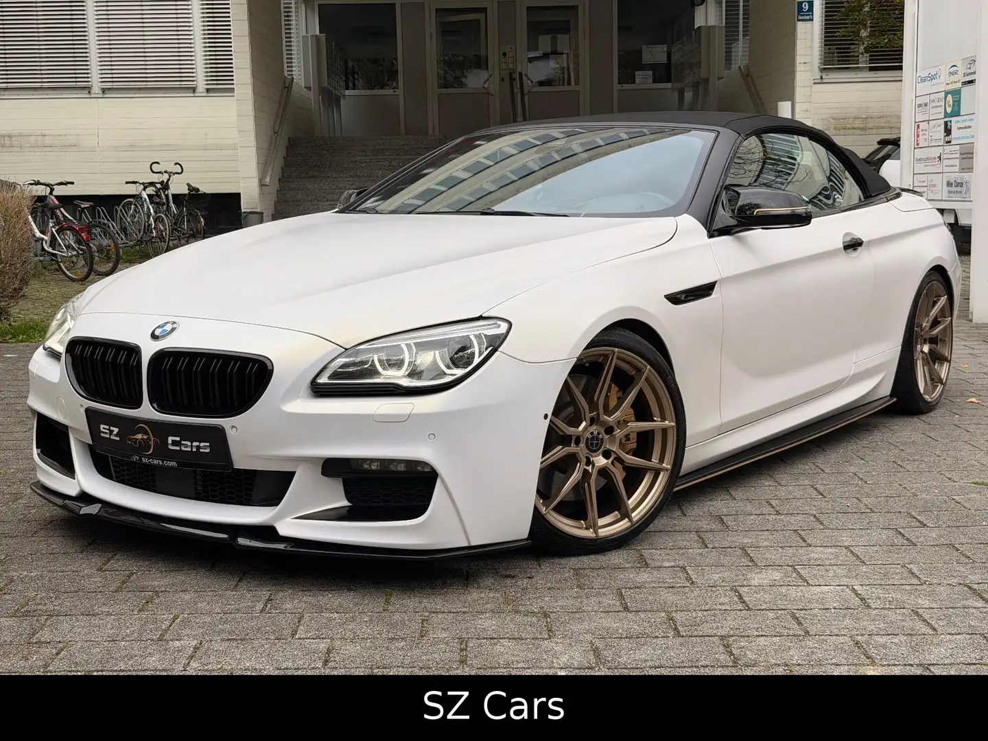 BMW 650 i xDrive Cabrio*ACC*MASSAGE*KAM*H&K Grau - 1