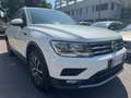 Volkswagen Tiguan Allspace 2.0 TDI SCR DSG Business Weiß - thumbnail 2