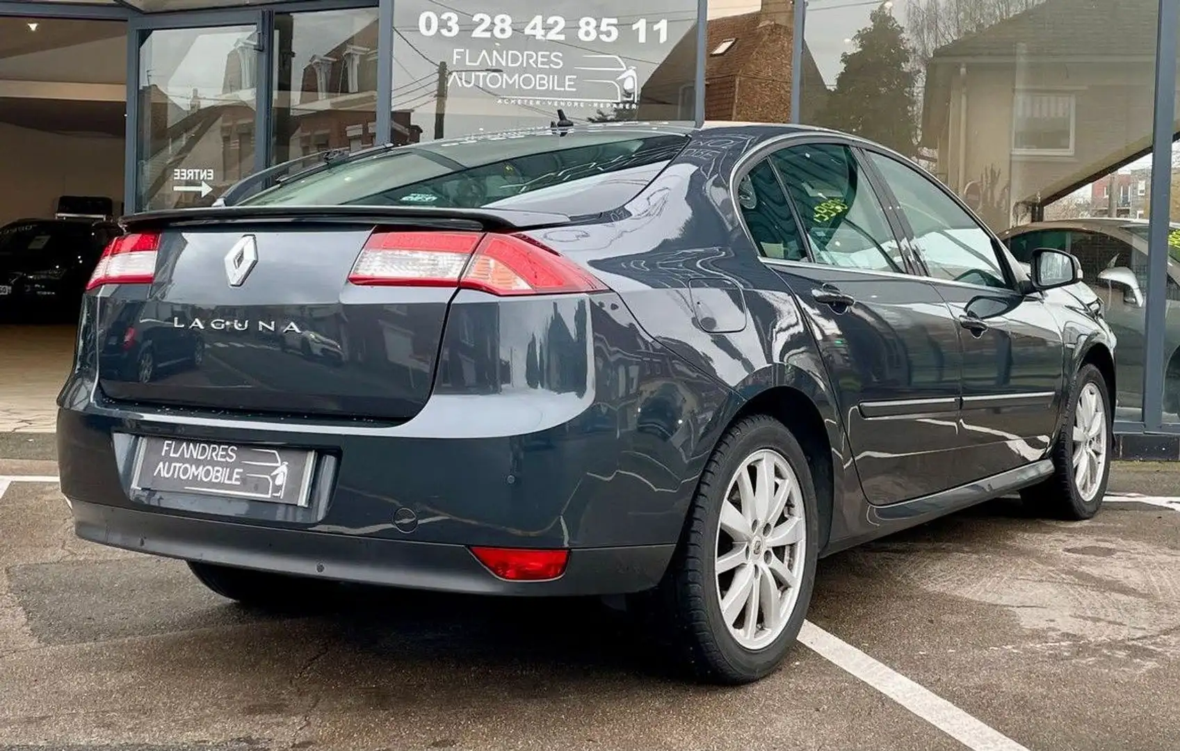 Renault Laguna 1.5 dCi 110ch FAP Bose Edition eco² Gris - 2