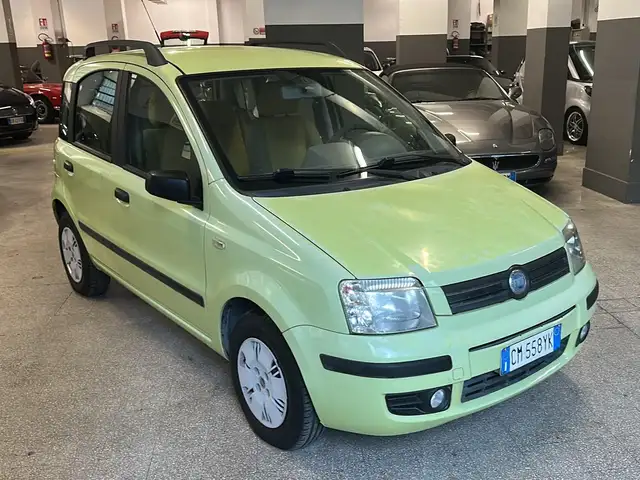 Fiat Panda view 3