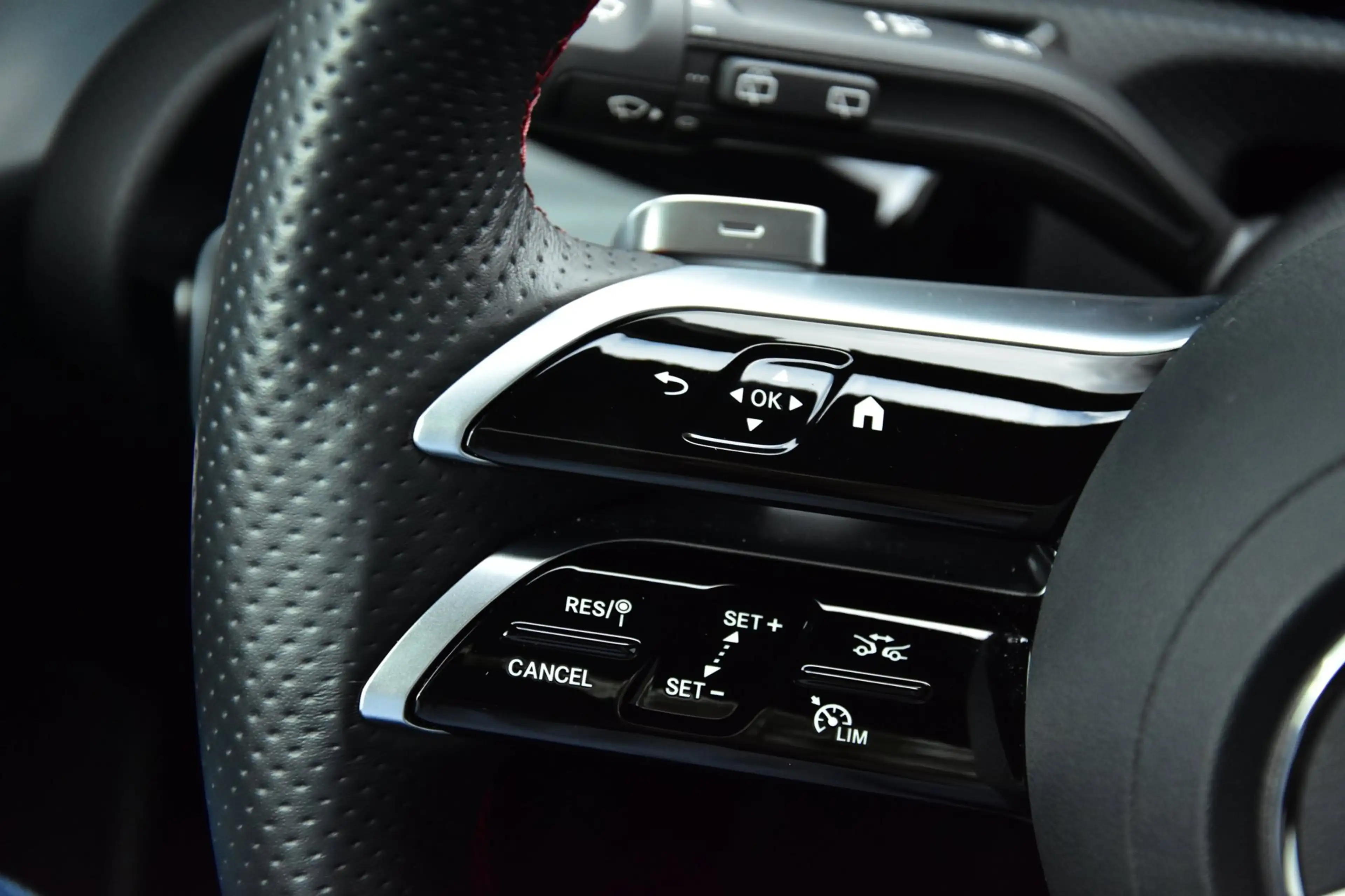 Mercedes-Benz A 180 Star Edition LIMITED | Pano-dak | Adaptieve Cruise — photo 17