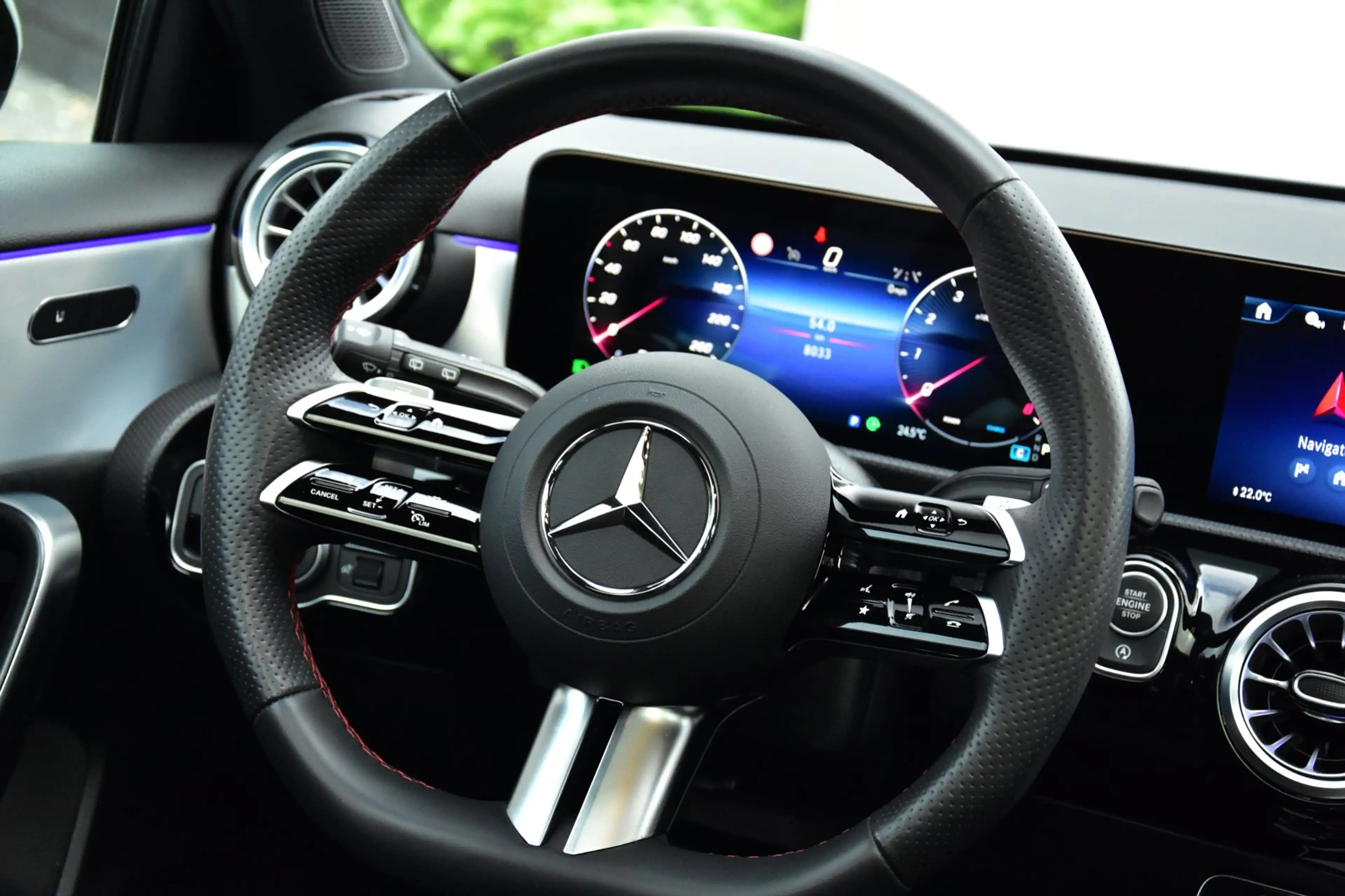 Mercedes-Benz A 180 Star Edition LIMITED | Pano-dak | Adaptieve Cruise — photo 15