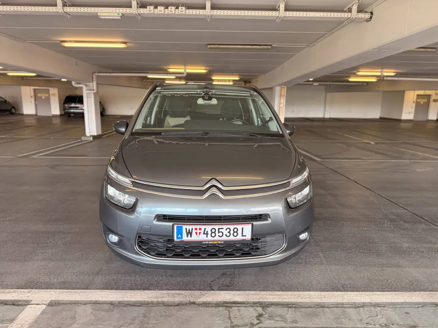 Citroen Grand C4 Picasso Grand C4 Picasso BlueHDi 150 6-Gang Exclusive Exclusive Grau - 2
