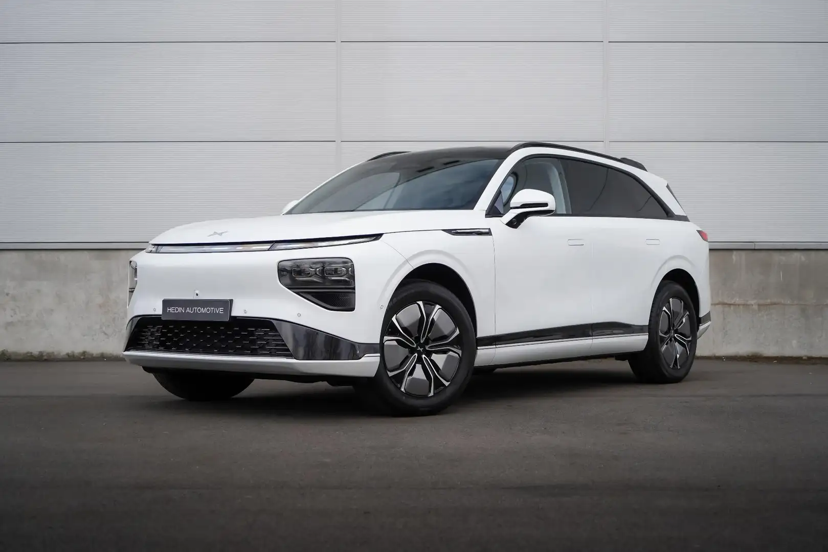 Xpeng G9 RWD Long Range Blanc - 1