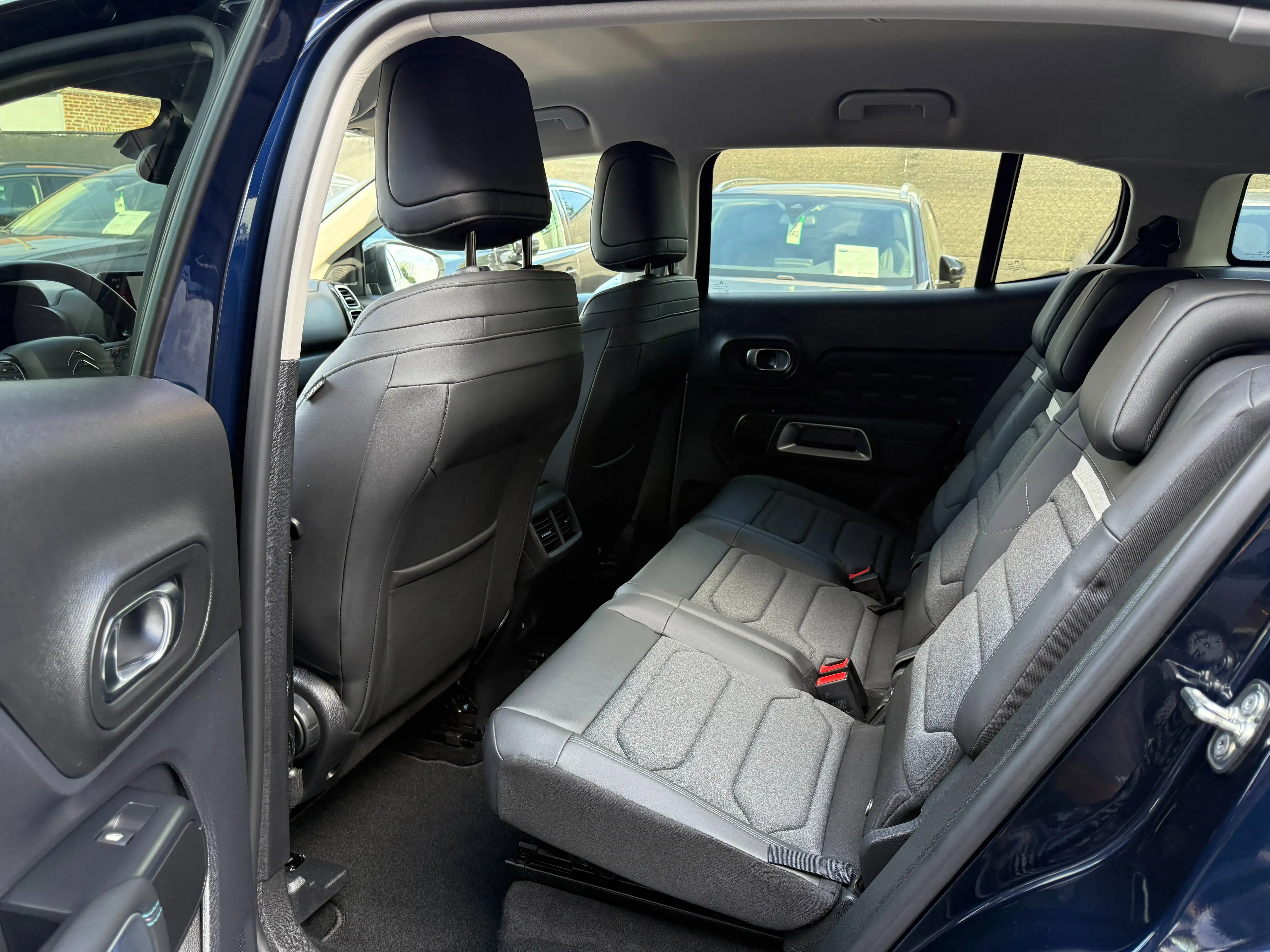 Citroen C5 Aircross 1.2i 145PK HYBRID MAX AUTOMAAT NAVIGATIE LEDER CAMERA CARPLAY FULL LED DODE HOEK — photo 15