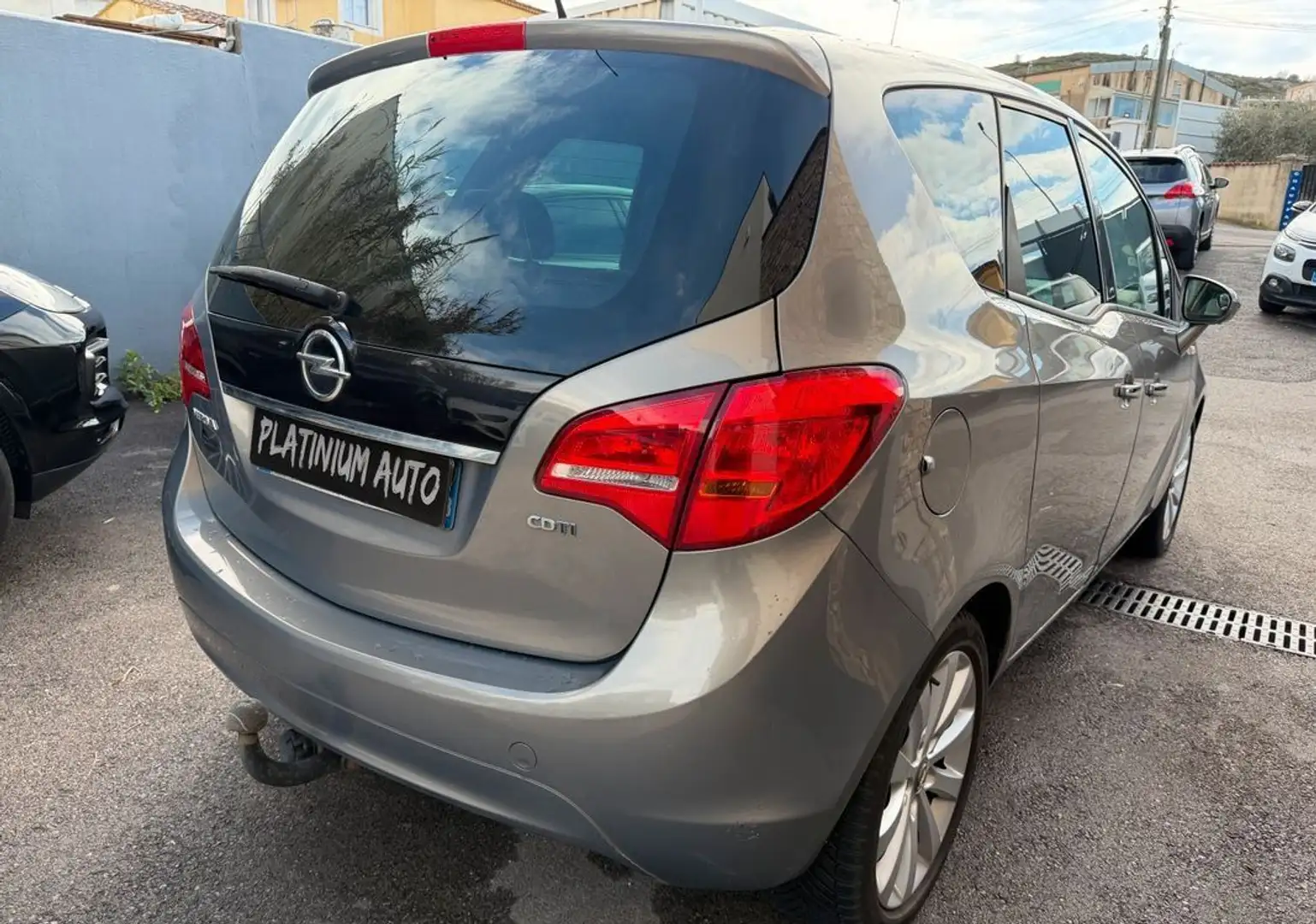 Opel Meriva II 1.7 CDTI 110 FAP Cosmo Gris - 2