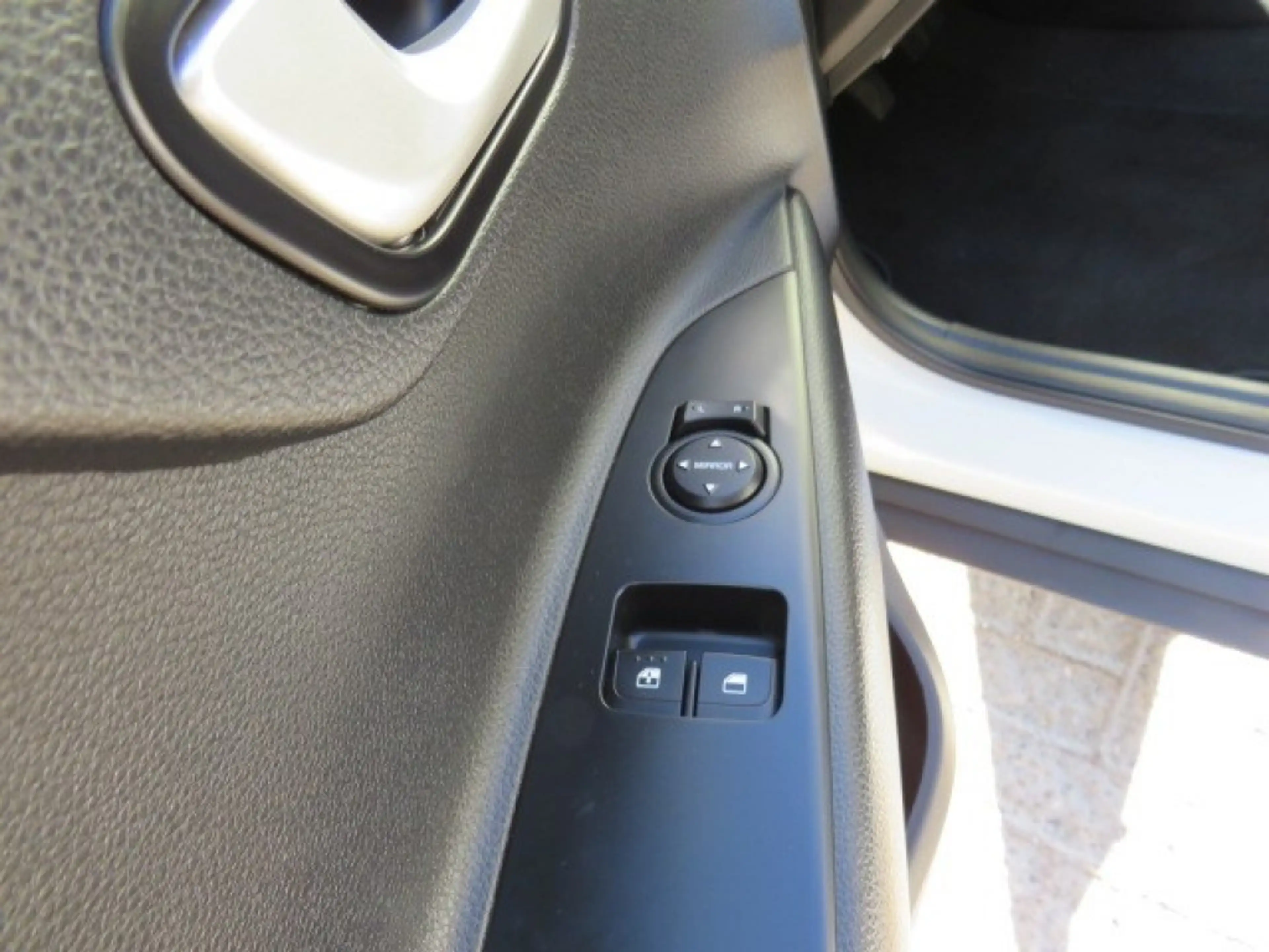 Kia Stonic 1.0 T-GDI DYNAMICLINE — photo 10
