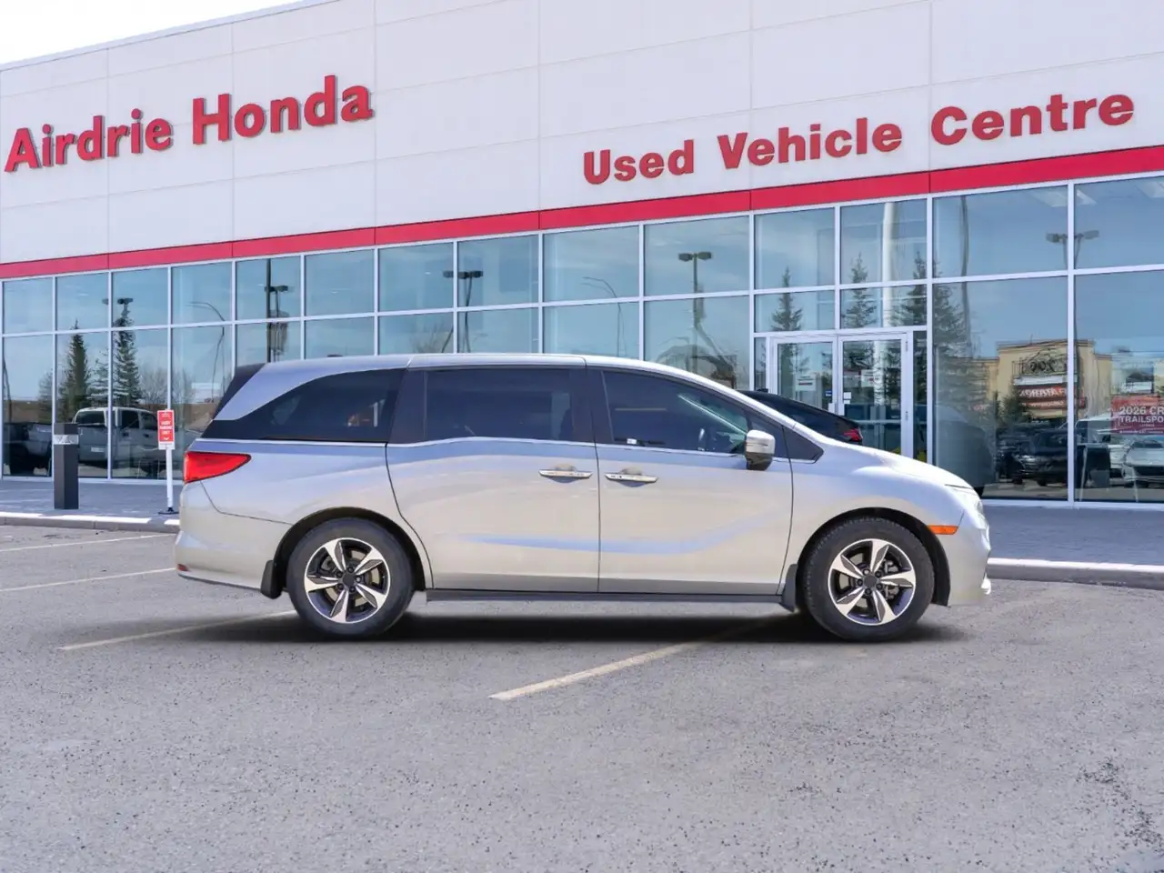 Honda Odyssey снимка Honda Odyssey