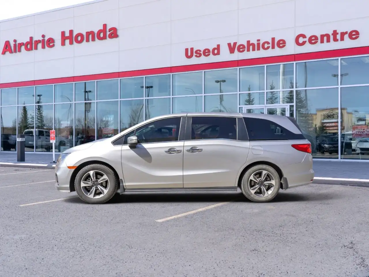 Honda Odyssey снимка Honda Odyssey