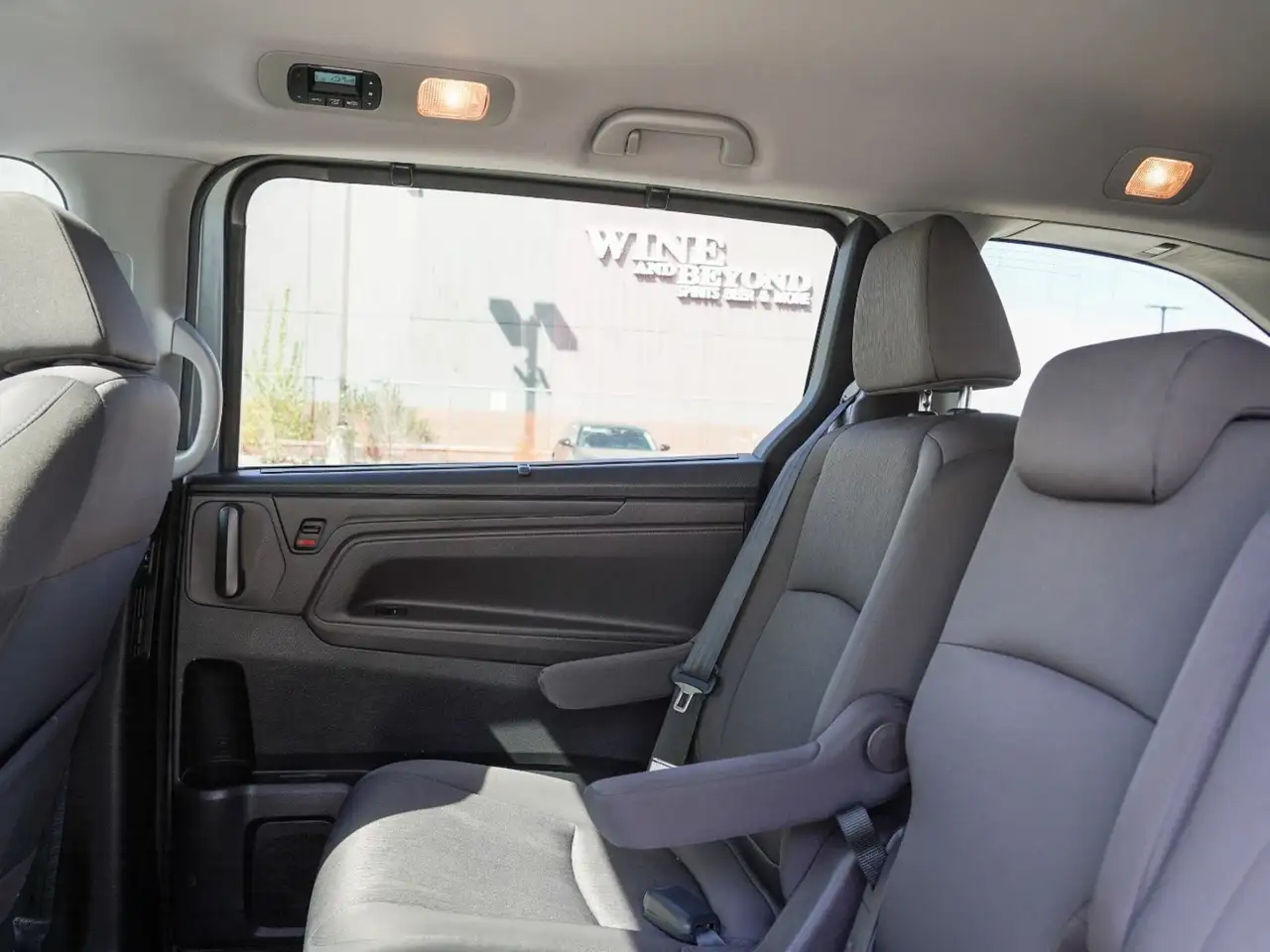 Honda Odyssey снимка Honda Odyssey