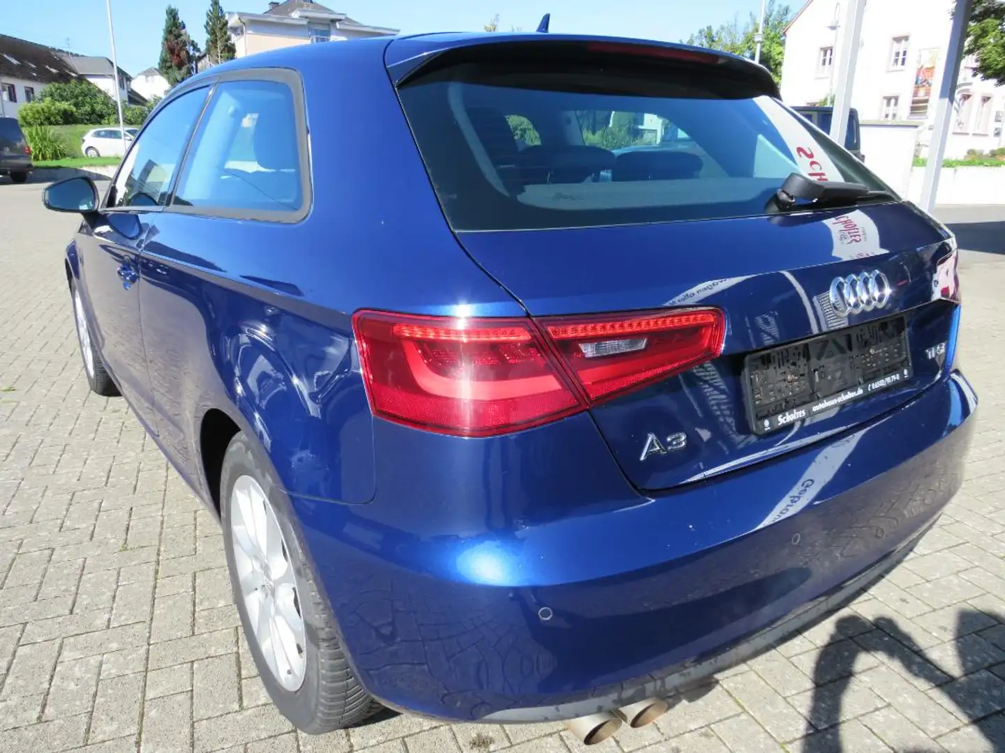 Audi A3 Attraction 1.4 TSI DSG Blau - 2