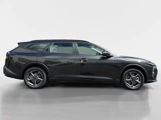Kia K4 view 6