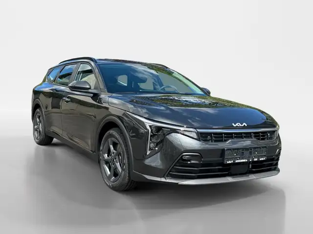 Kia K4 view 7