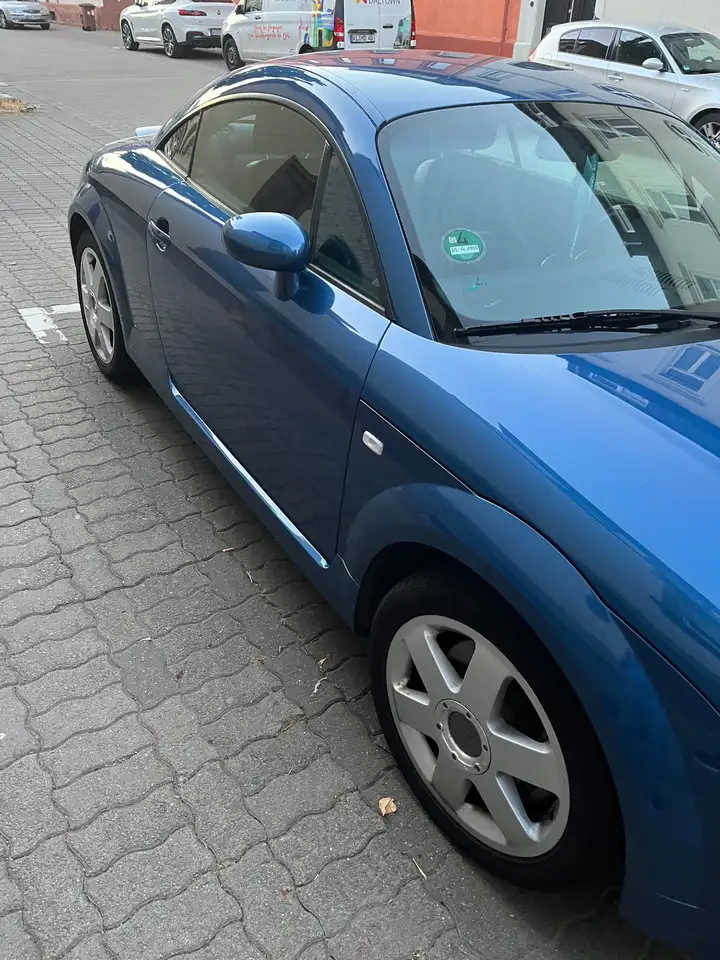 Audi TT Coupe 1.8 T, foto 4