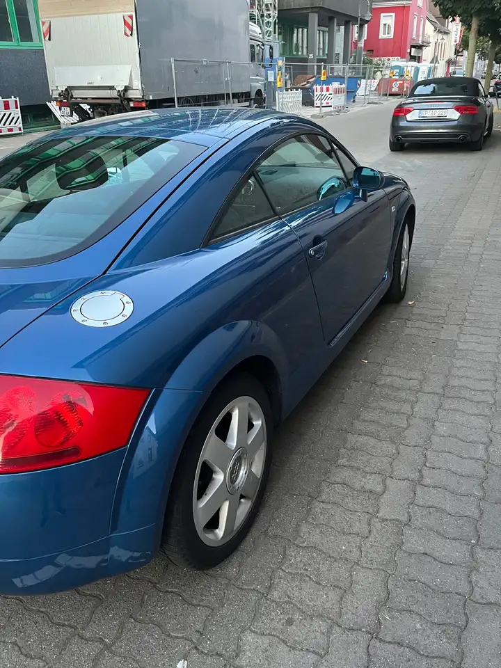 Audi TT Coupe 1.8 T, foto 1