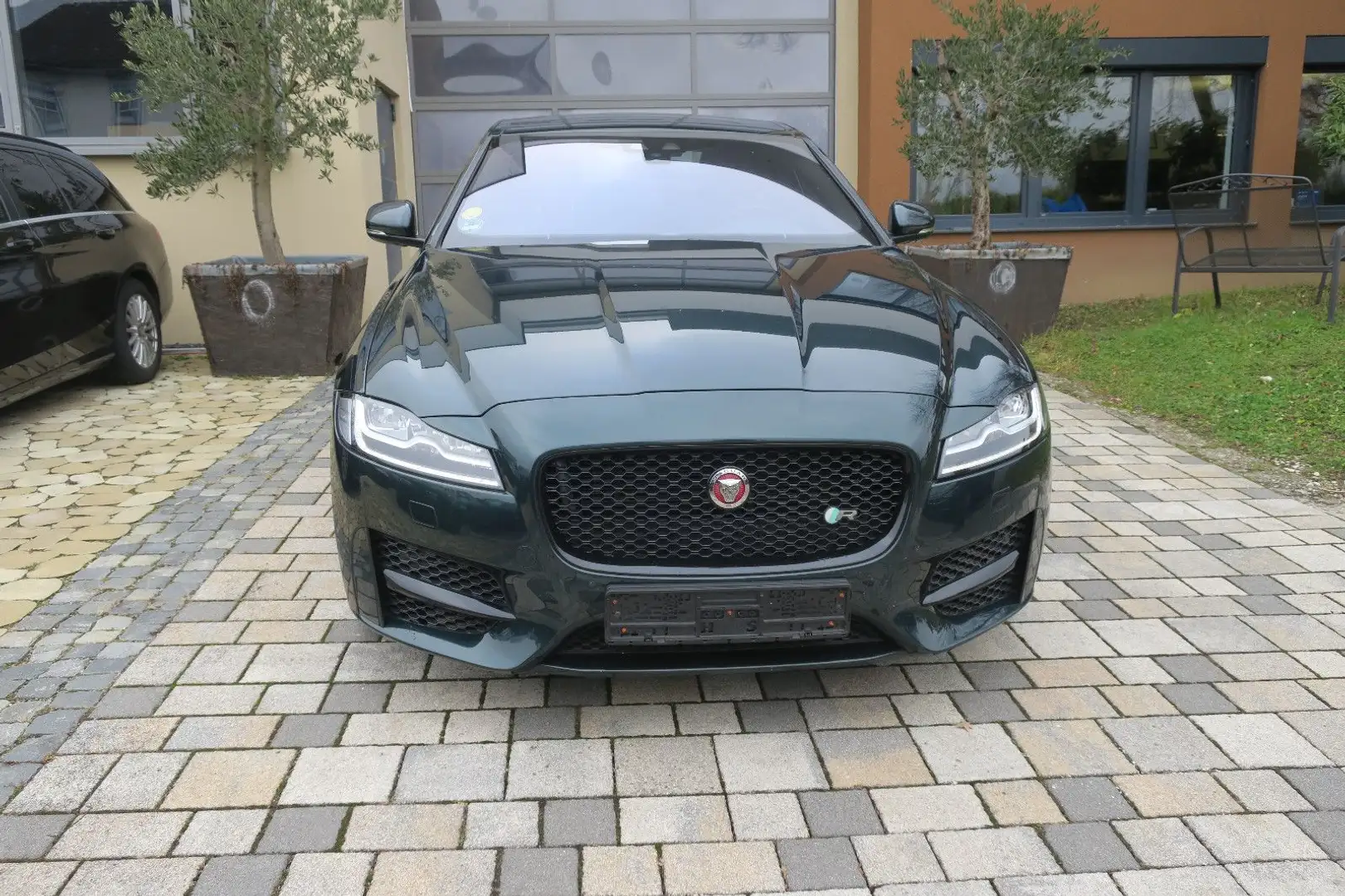 Jaguar XF R-Sport 3,0 X260 Racinggreen 1 Jahre Garantie Grün - 2