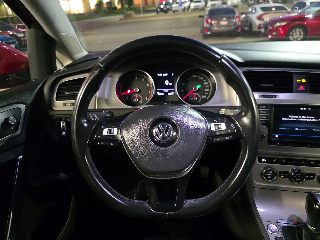 Volkswagen Golf снимка Volkswagen Golf