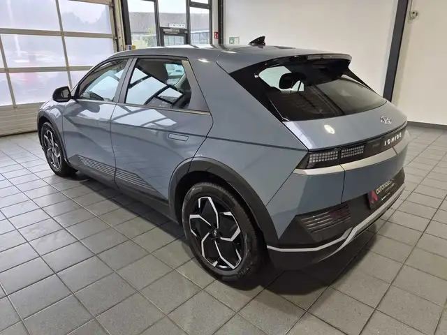 Hyundai IONIQ 5 view 4