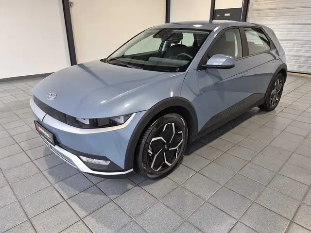 Hyundai IONIQ 5 view 3
