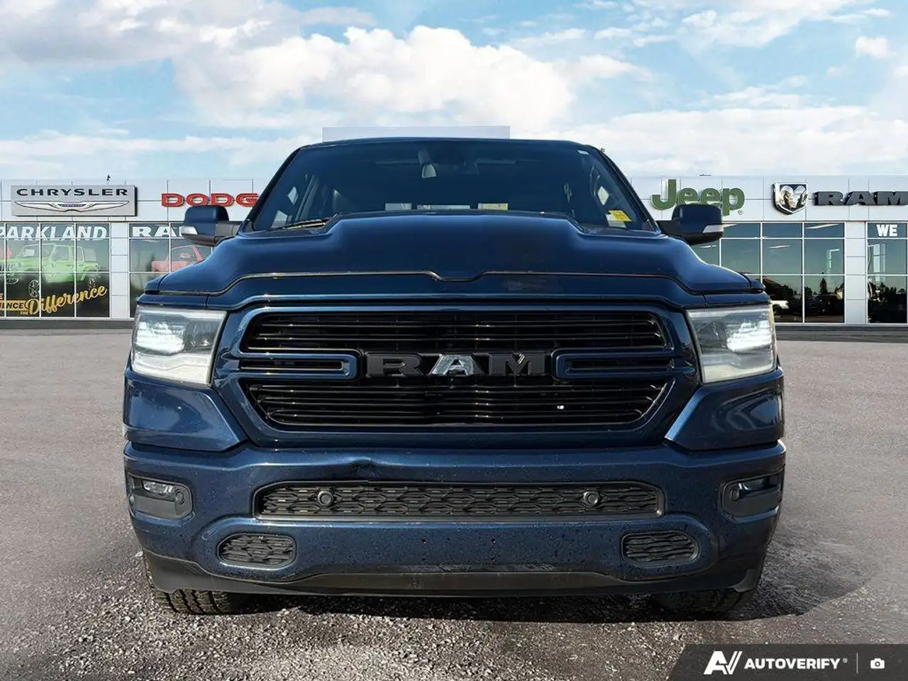 RAM 1500 снимка RAM 1500