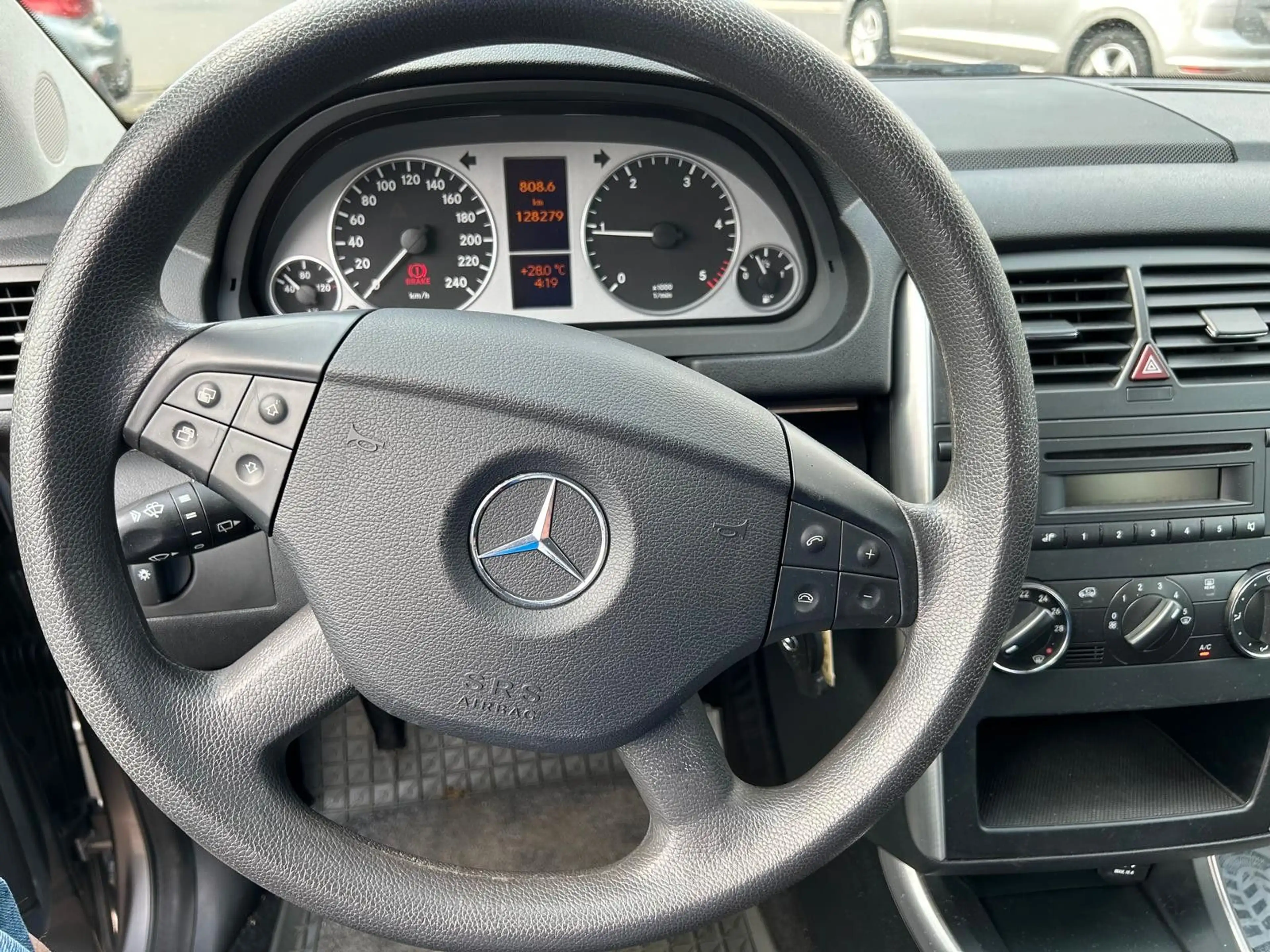 Mercedes-Benz B 180 CDI Xenon,RCD,Alufelgen,EFH,USB — photo 14