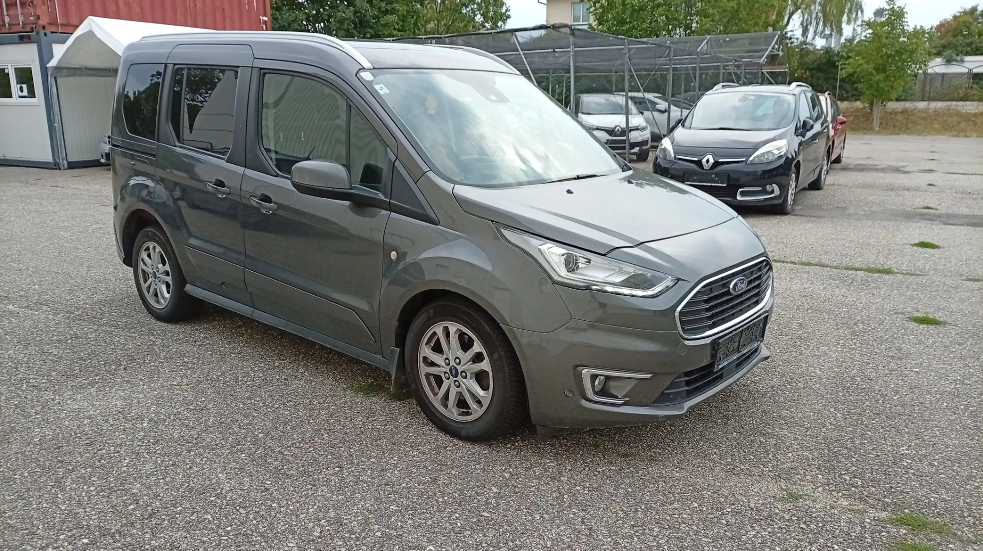 Ford Tourneo Connect 1.5 TDCi/EcoBlue Titanium S/S EcoB — photo 7