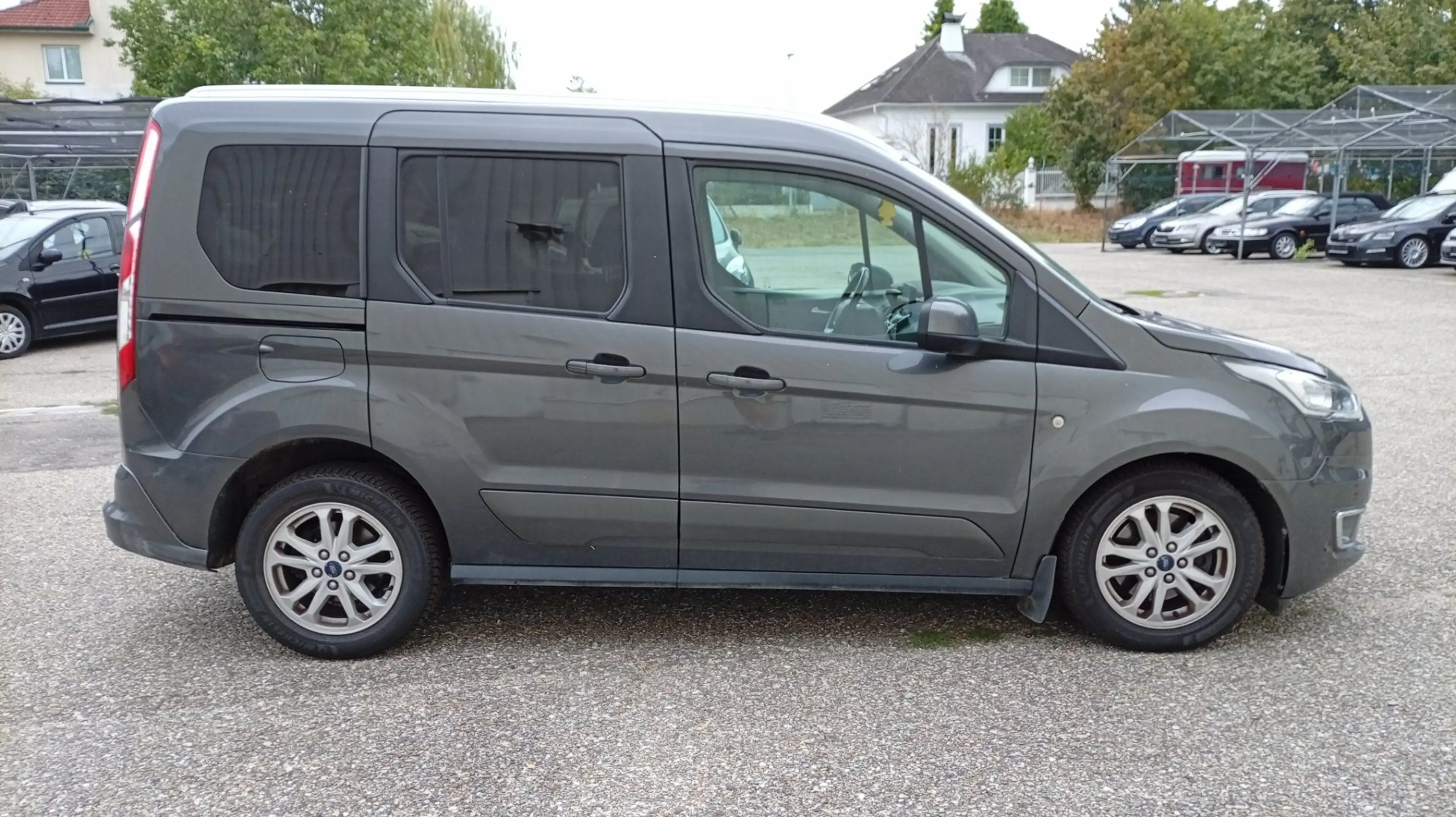 Ford Tourneo Connect 1.5 TDCi/EcoBlue Titanium S/S EcoB — photo 5