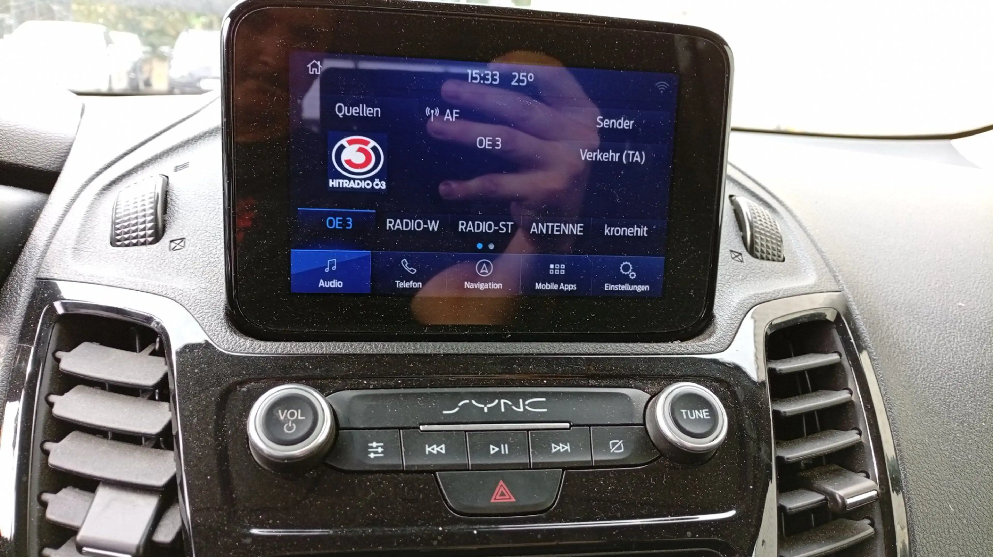 Ford Tourneo Connect 1.5 TDCi/EcoBlue Titanium S/S EcoB — photo 12