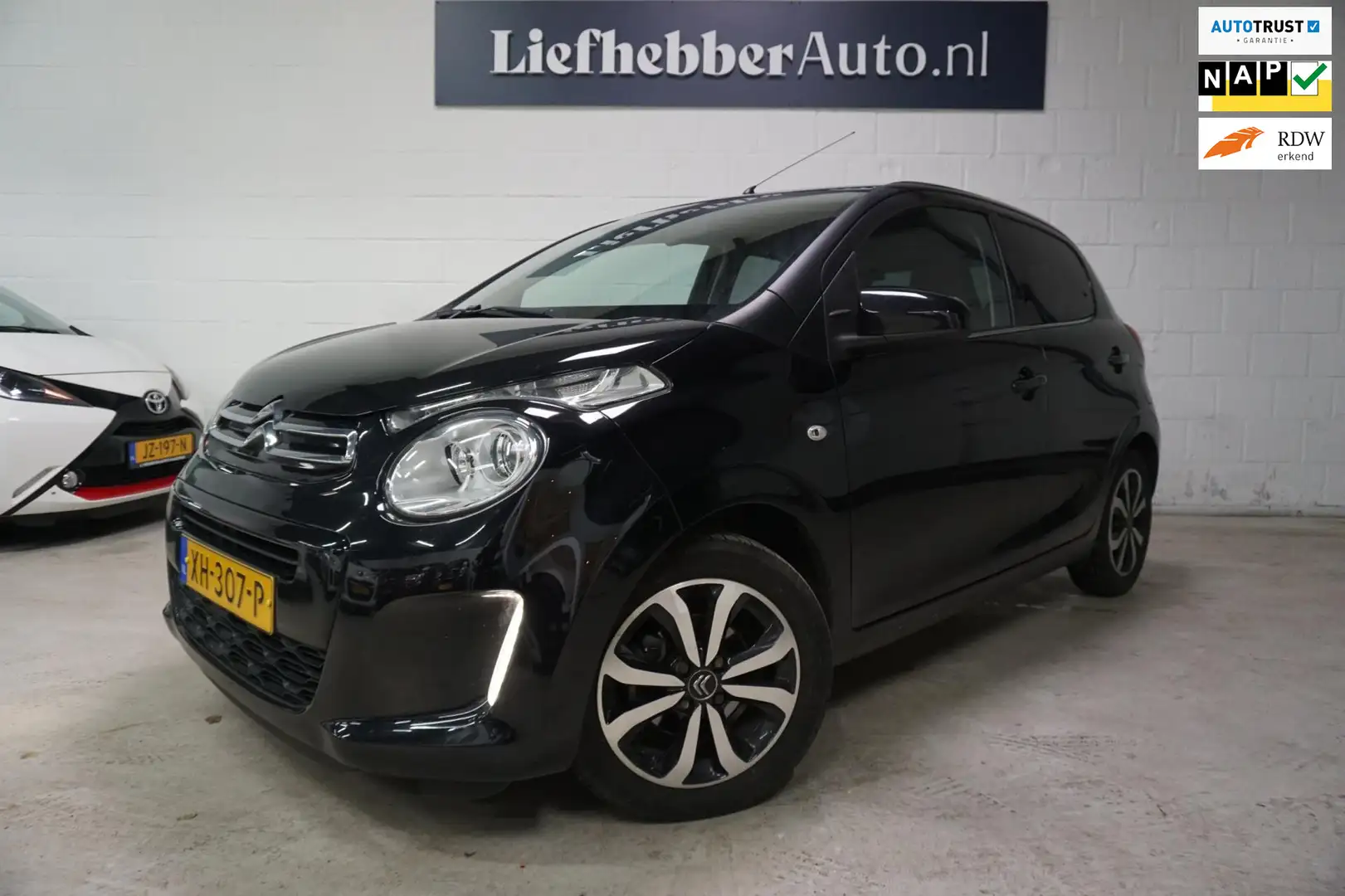 Citroen C1 1.0 VTi Shine / Camera / Airco / Zwart - 1