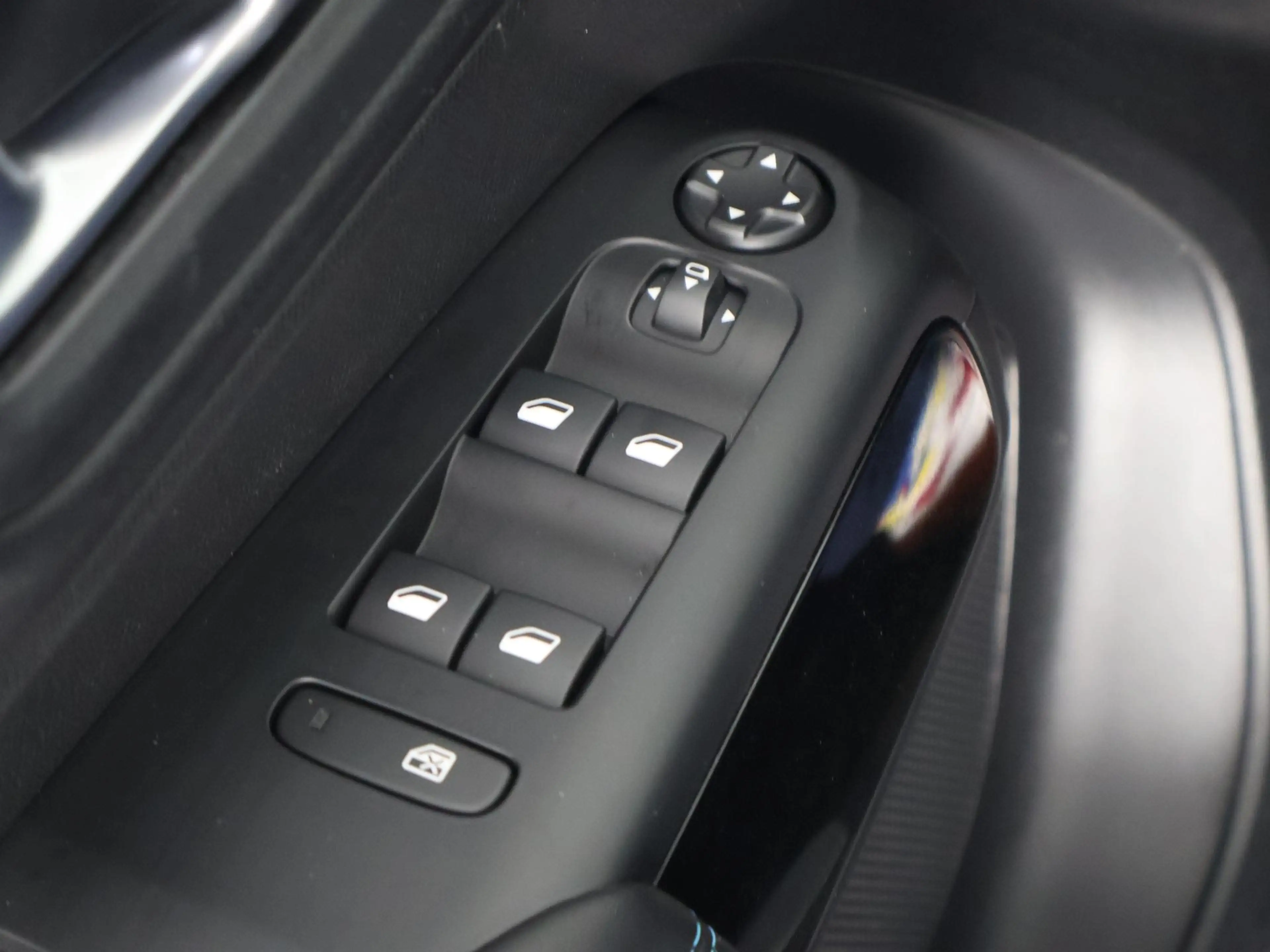 Citroen C5 Aircross 1.6 PLUG-IN HYBRID BUSINESS+ AUTOM. GAR 10/2032* N — photo 30