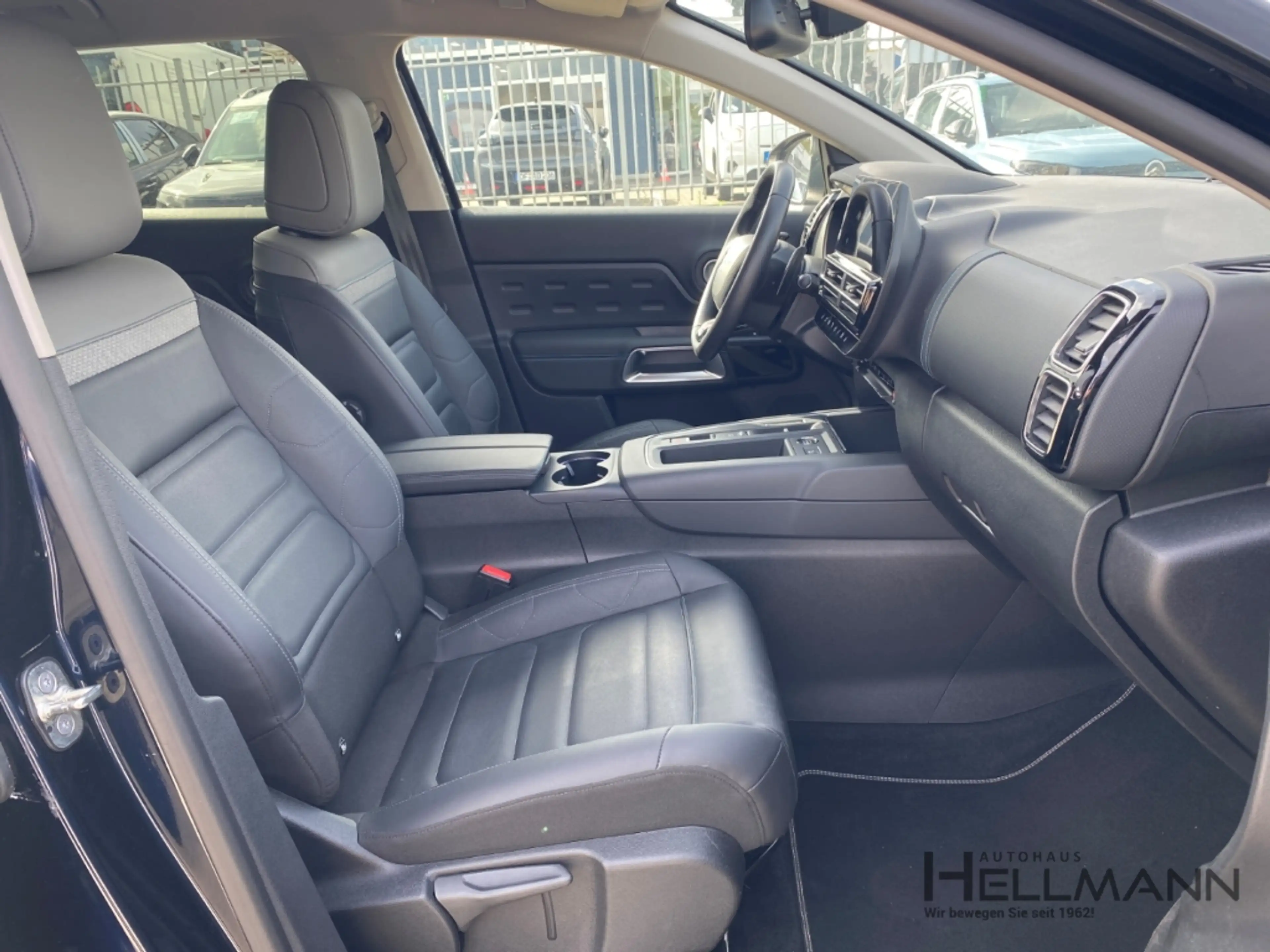 Citroen C5 Aircross Shine Pack PT 130 EAT8 *Navi*Sitzheizung*Kamera* — photo 6