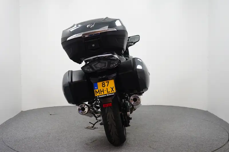 Yamaha FJR 1300 - foto 7