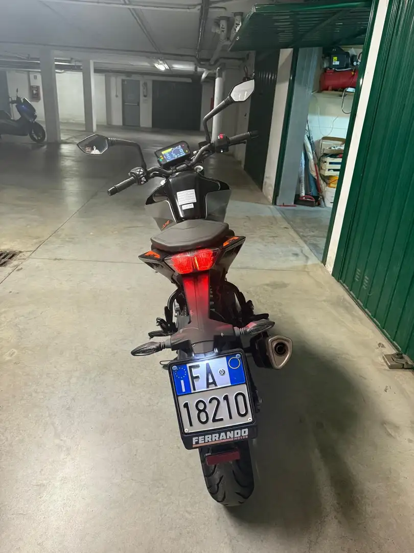KTM 390 Duke - 1