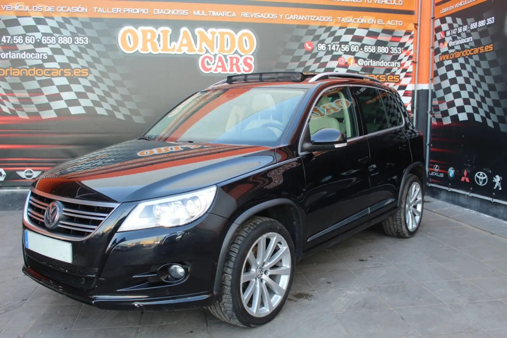Volkswagen Tiguan 2.0TDI R-Line DSG Negro - 1