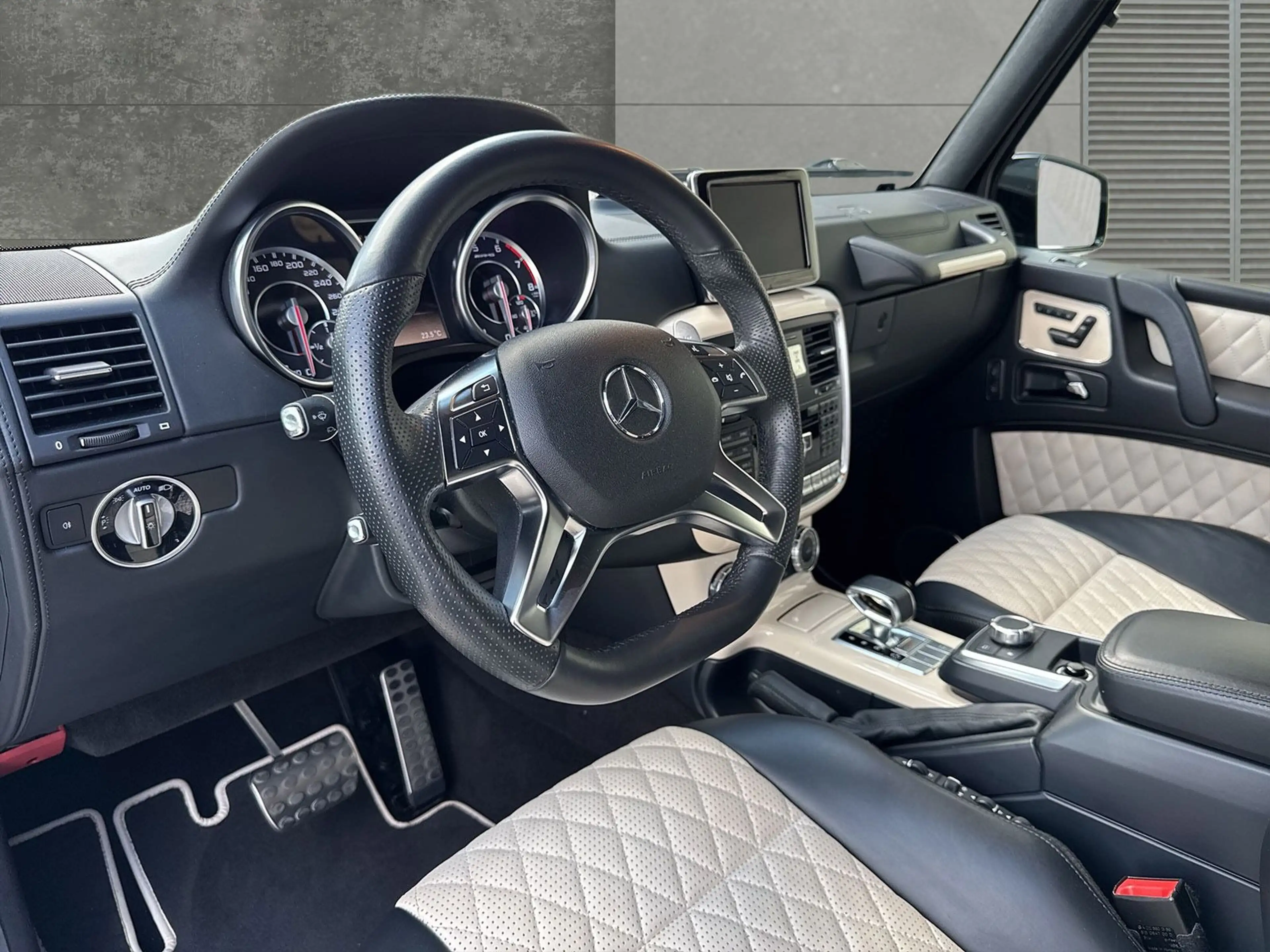 Mercedes-Benz G 63 AMG G Station G 63 AMG / 49.711 Km — photo 7